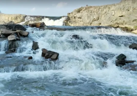 Zanzari Waterfall